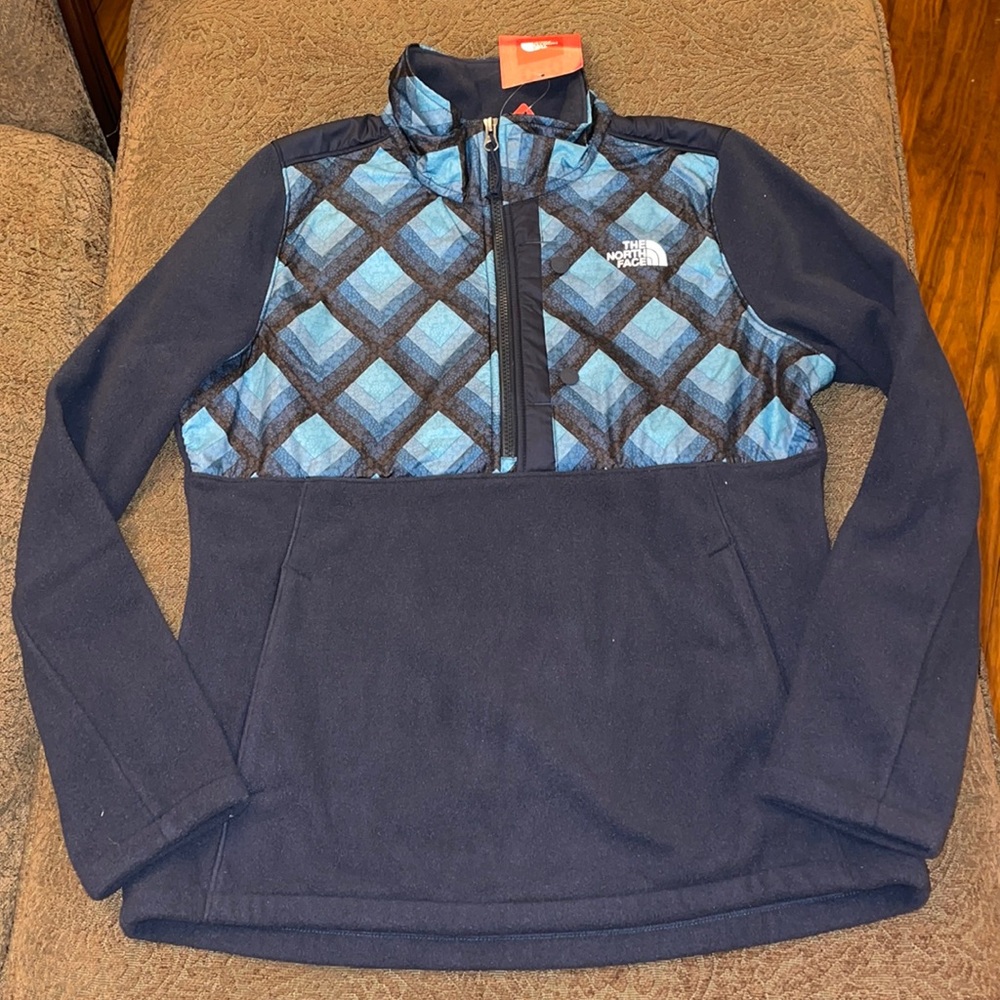 THE NORTH FACE FLEECE WOMENS HALF ZIP TOP WITH NYLON PRINT DETAIL - NEW WITH TAG